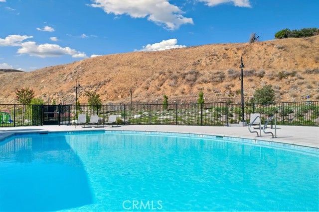 8004 Sorrento Way, Highland, CA 92346