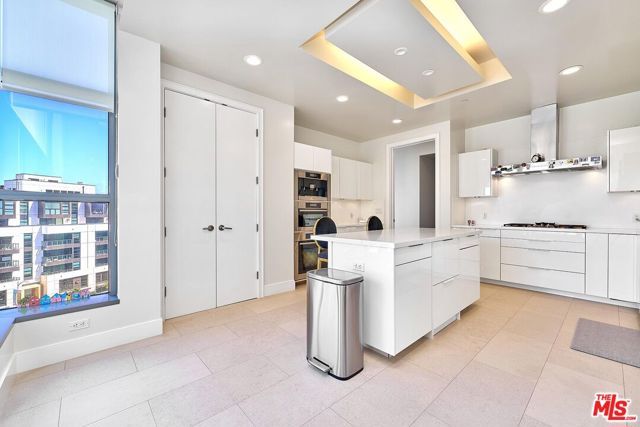 10776 Wilshire Boulevard 603, Los Angeles, CA 90024
