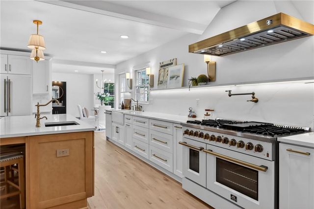 295 Glen Lake Drive, Atlanta, GA 30327