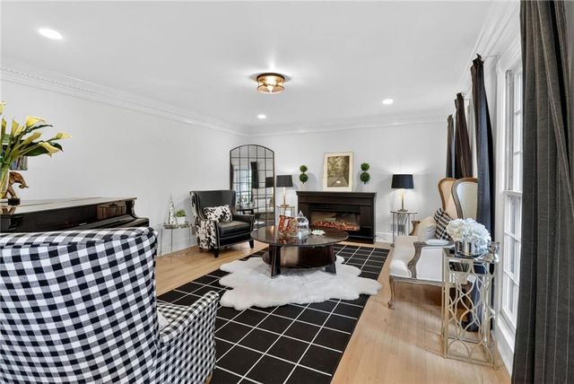 295 Glen Lake Drive, Atlanta, GA 30327
