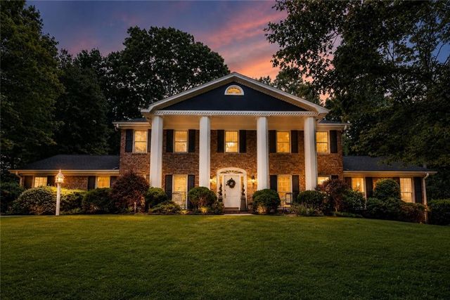 295 Glen Lake Drive, Atlanta, GA 30327