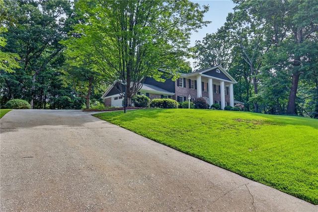 295 Glen Lake Drive, Atlanta, GA 30327
