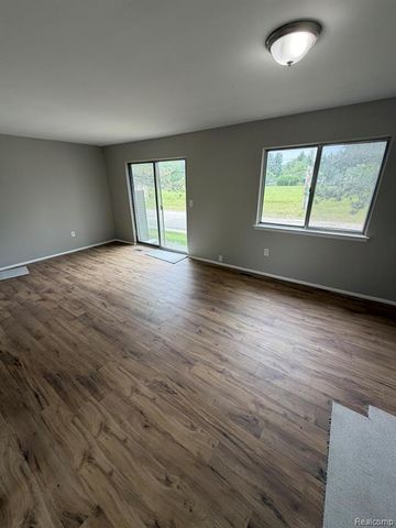 2052 Orchard Crest Street, Utica, MI 48317