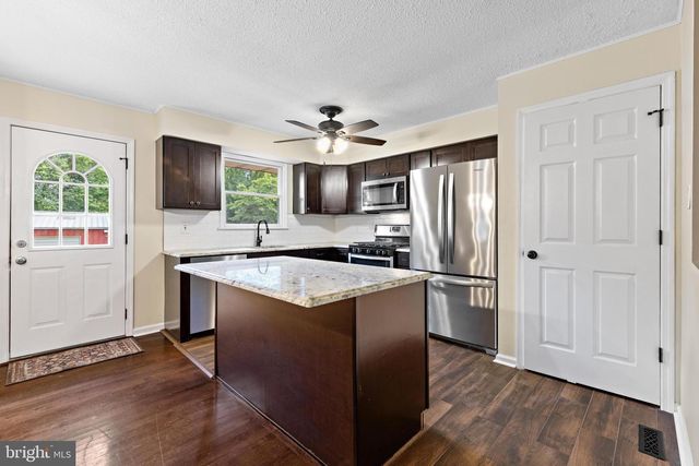 126 DIVISION ST, West Creek, NJ 08092