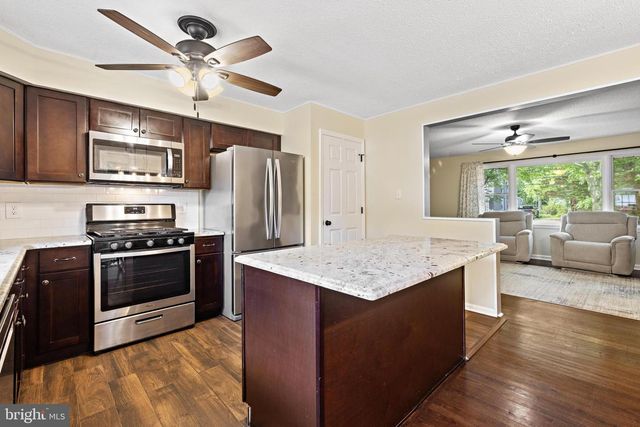 126 DIVISION ST, West Creek, NJ 08092