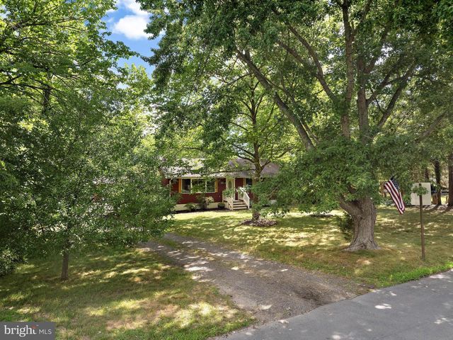 126 DIVISION ST, West Creek, NJ 08092