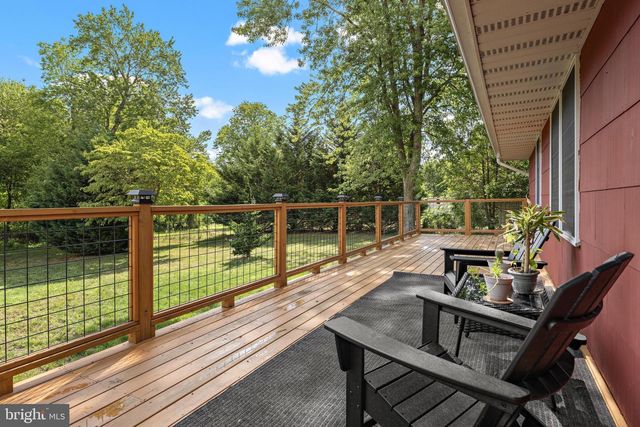 126 DIVISION ST, West Creek, NJ 08092