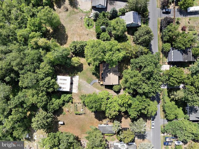 126 DIVISION ST, West Creek, NJ 08092