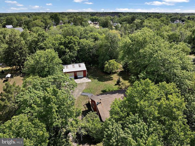 126 DIVISION ST, West Creek, NJ 08092