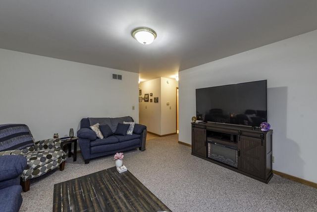 11231 Fox River ROAD, Twin Lakes, WI 53181