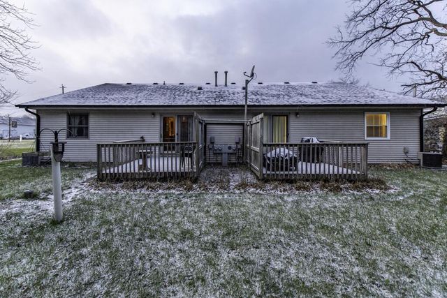 11231 Fox River ROAD, Twin Lakes, WI 53181