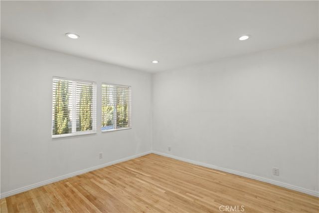 300. W Hillsdale, Inglewood, CA 90302