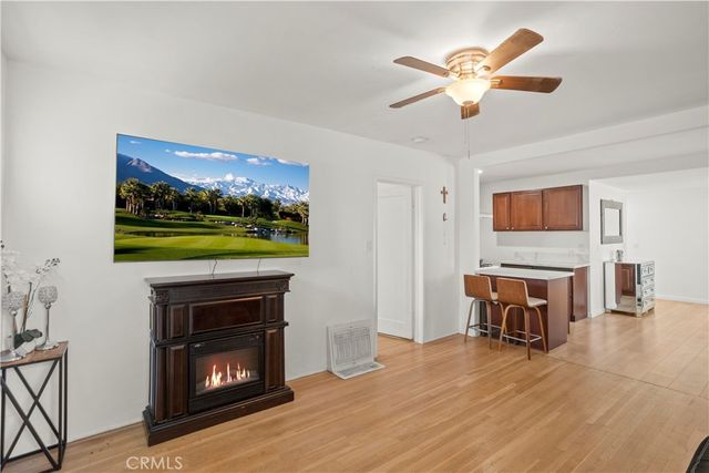 300. W Hillsdale, Inglewood, CA 90302