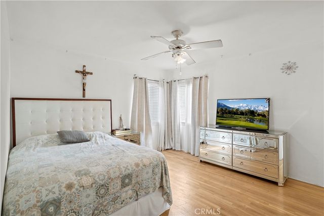 300. W Hillsdale, Inglewood, CA 90302