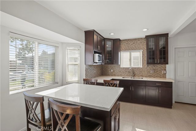300. W Hillsdale, Inglewood, CA 90302