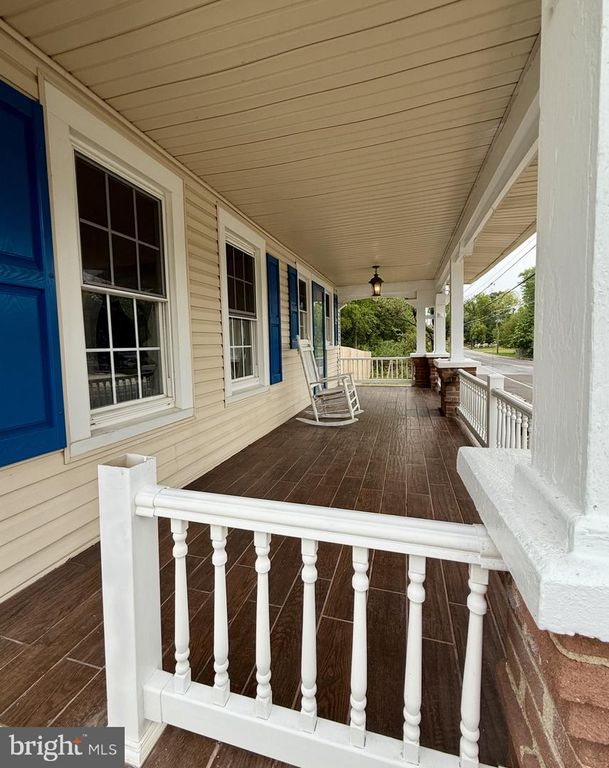 166 E EVESHAM RD, Cherry Hill, NJ 08003