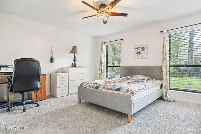 145 Anglewood Drive, Crossville, TN 38558