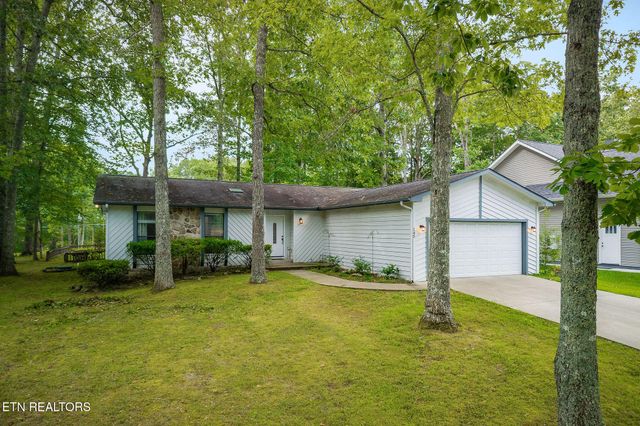 145 Anglewood Drive, Crossville, TN 38558