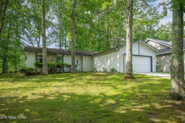 145 Anglewood Drive, Crossville, TN 38558