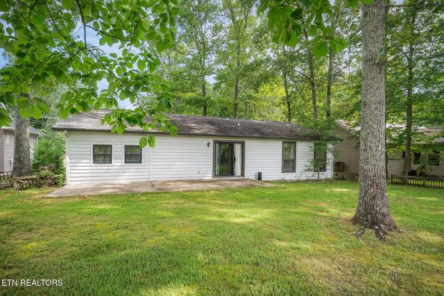 145 Anglewood Drive, Crossville, TN 38558
