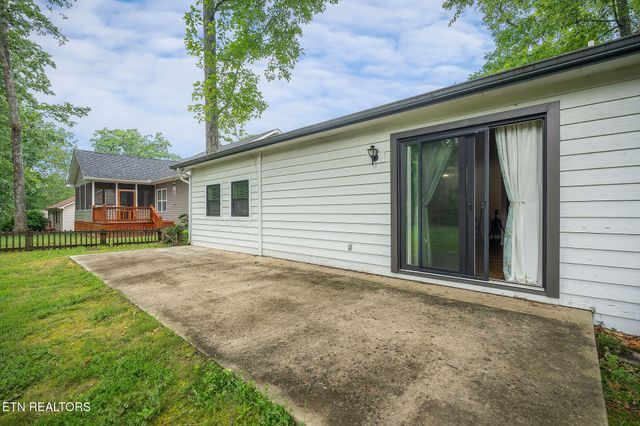 145 Anglewood Drive, Crossville, TN 38558
