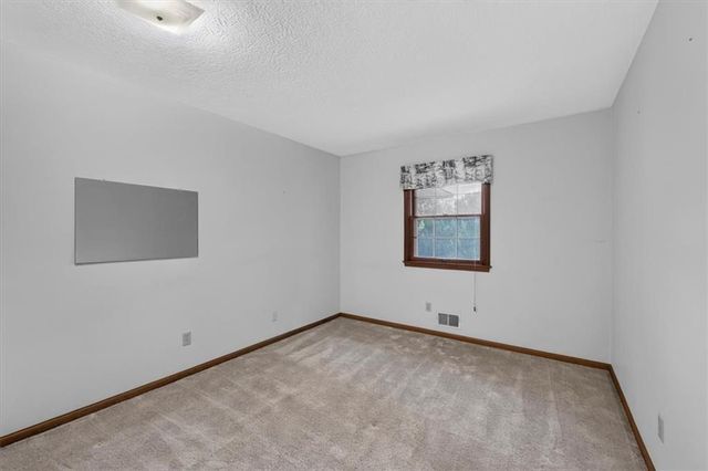 808 NW 10th Street, Blue Springs, MO 64015