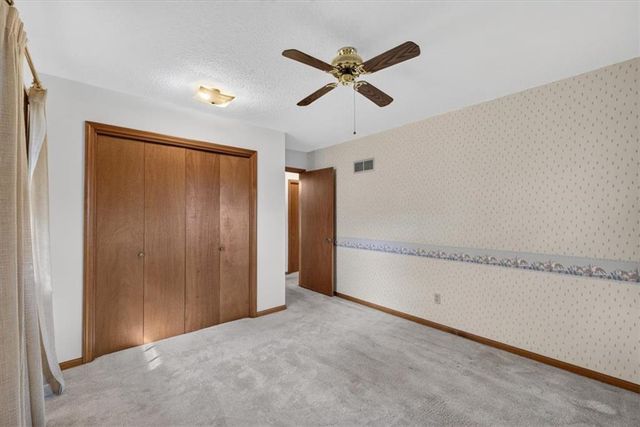 808 NW 10th Street, Blue Springs, MO 64015