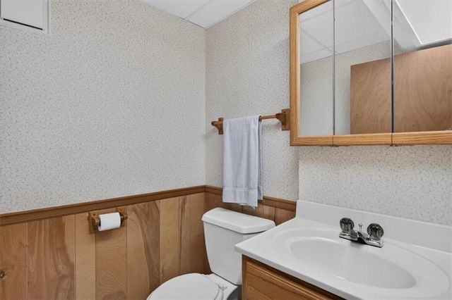 808 NW 10th Street, Blue Springs, MO 64015