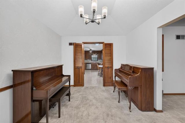 808 NW 10th Street, Blue Springs, MO 64015
