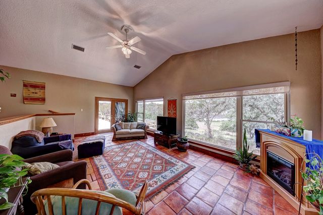 185 Cougar Park Rd, Hunt, TX 78024