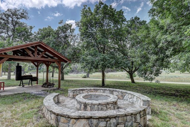 185 Cougar Park Rd, Hunt, TX 78024