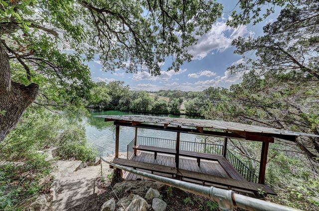 185 Cougar Park Rd, Hunt, TX 78024