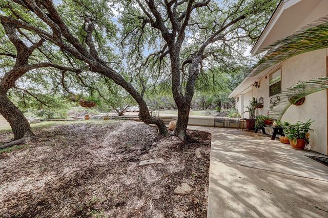 185 Cougar Park Rd, Hunt, TX 78024