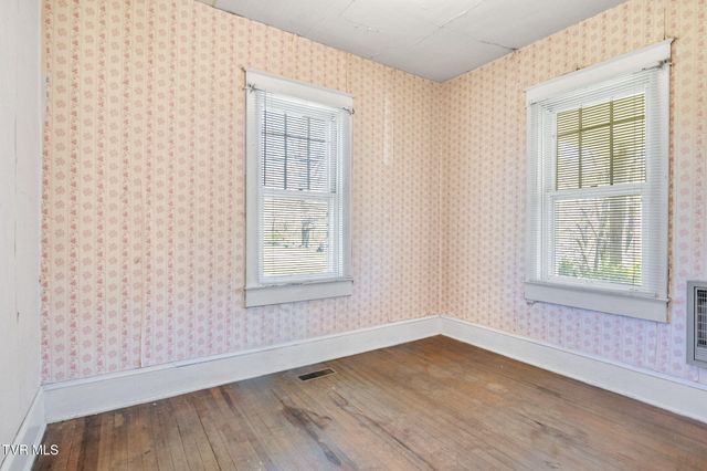 41144 West Morgan Avenue, Pennington Gap, VA 24277