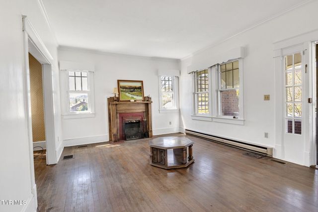 41144 West Morgan Avenue, Pennington Gap, VA 24277