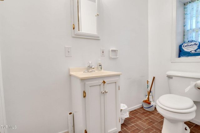 41144 West Morgan Avenue, Pennington Gap, VA 24277