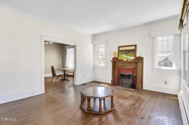 41144 West Morgan Avenue, Pennington Gap, VA 24277