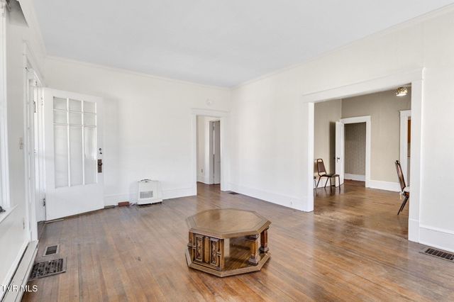 41144 West Morgan Avenue, Pennington Gap, VA 24277