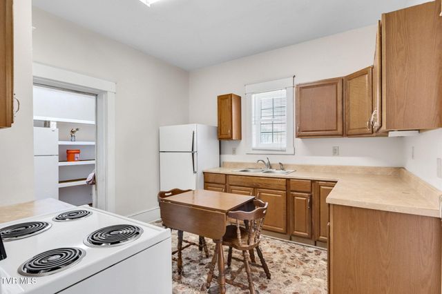 41144 West Morgan Avenue, Pennington Gap, VA 24277