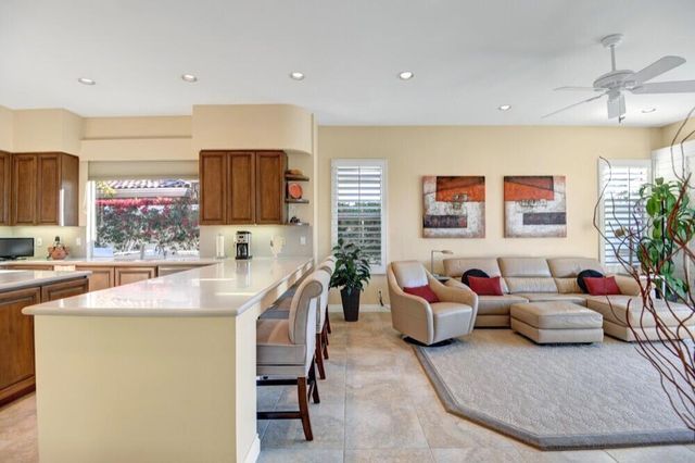 241 Arrowhead Drive, Palm Desert, CA 92211