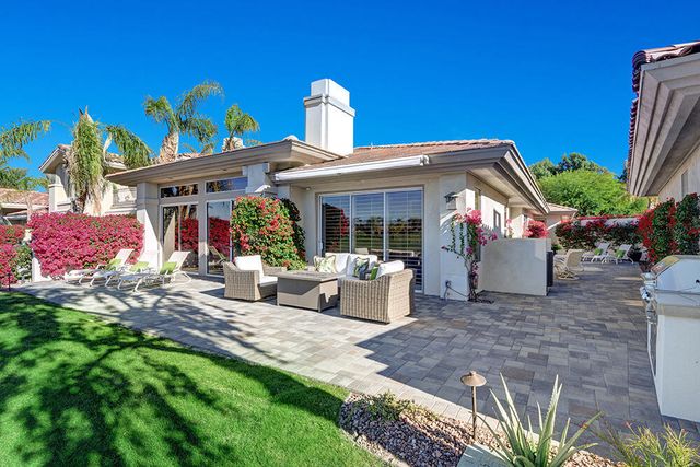 241 Arrowhead Drive, Palm Desert, CA 92211