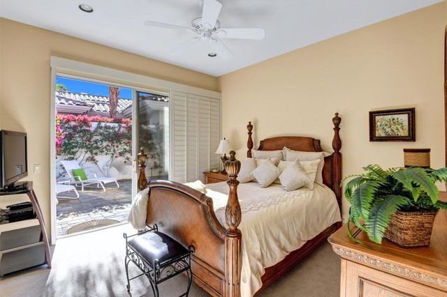 241 Arrowhead Drive, Palm Desert, CA 92211