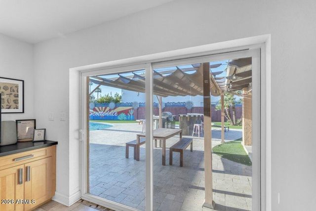 6802 E PARADISE Parkway, Scottsdale, AZ 85251