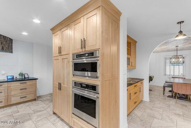 6802 E PARADISE Parkway, Scottsdale, AZ 85251