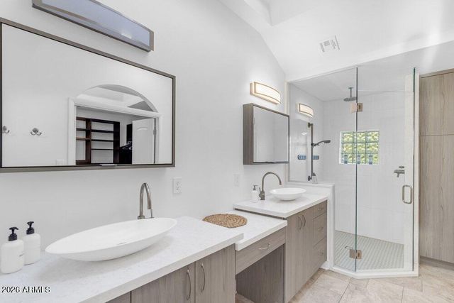 6802 E PARADISE Parkway, Scottsdale, AZ 85251