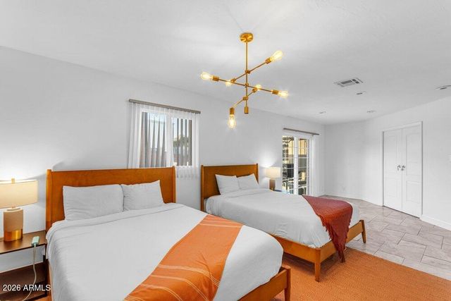 6802 E PARADISE Parkway, Scottsdale, AZ 85251