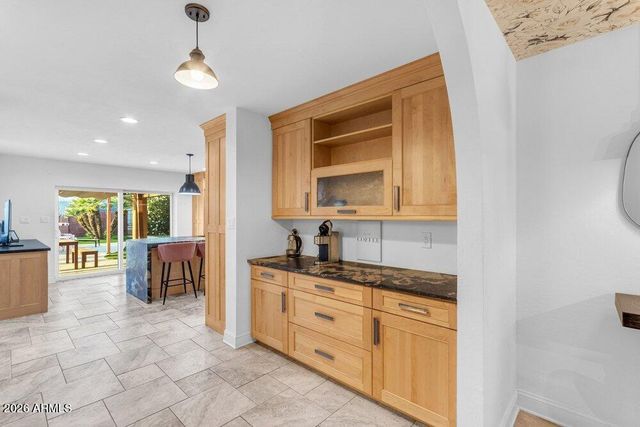 6802 E PARADISE Parkway, Scottsdale, AZ 85251