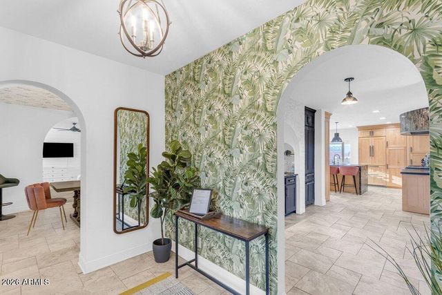 6802 E PARADISE Parkway, Scottsdale, AZ 85251