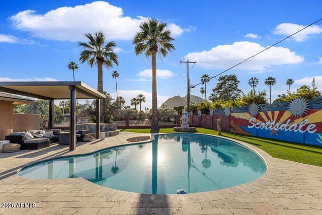 6802 E PARADISE Parkway, Scottsdale, AZ 85251