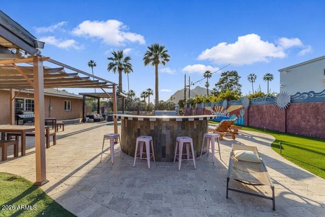 6802 E PARADISE Parkway, Scottsdale, AZ 85251